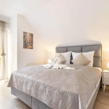 Appartement Maarvibes - Modern Retreat In Der Vulkaneifel Ulmen