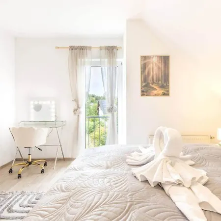 Maarvibes - Modern Retreat In Der Vulkaneifel *